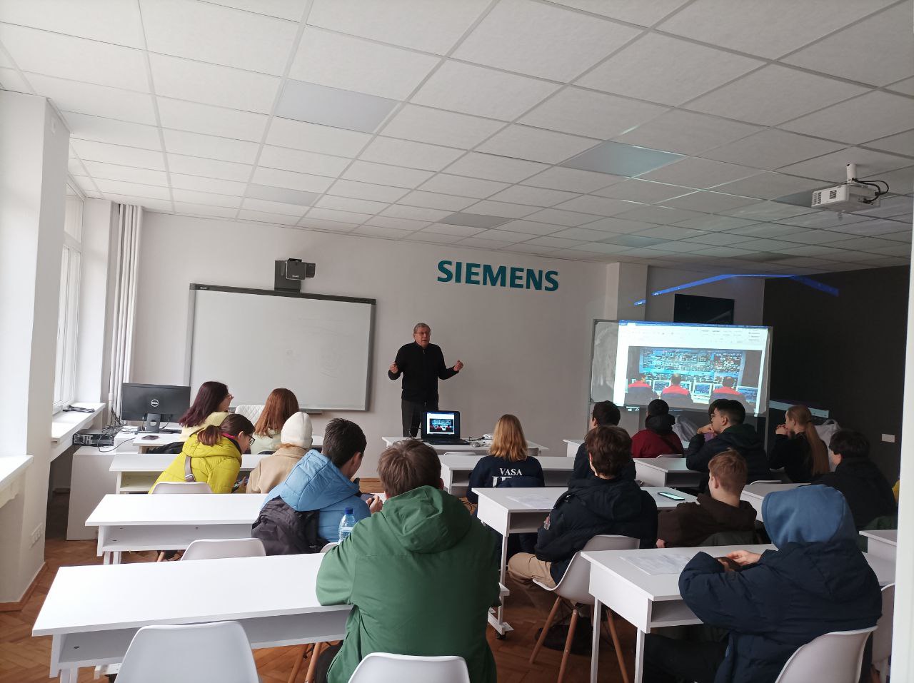 Engineering Week at the FEPEA - photo 1